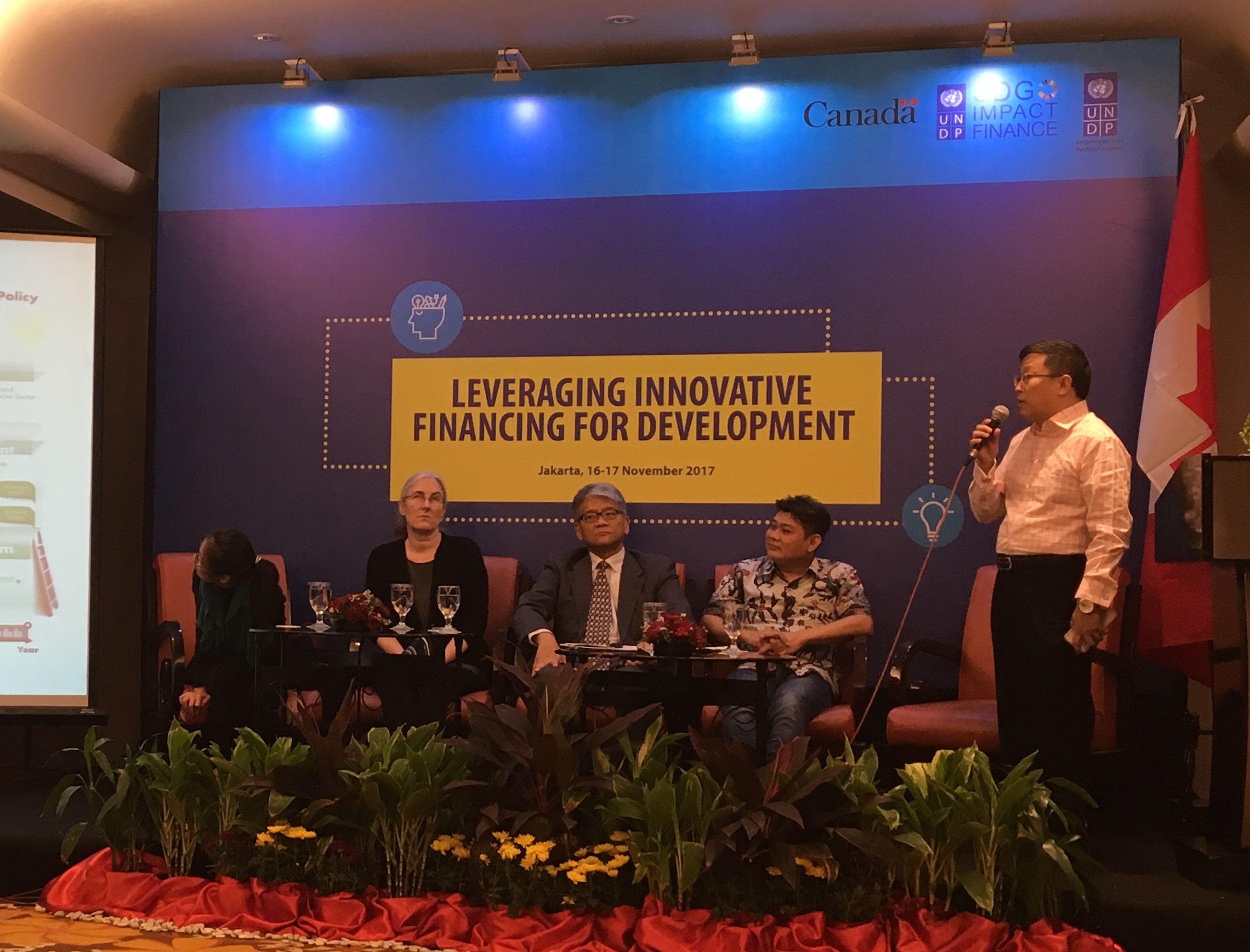 Dr. IIex Lam speaking about Developing Bankable Projects at UNDP Asia Pacific Conference